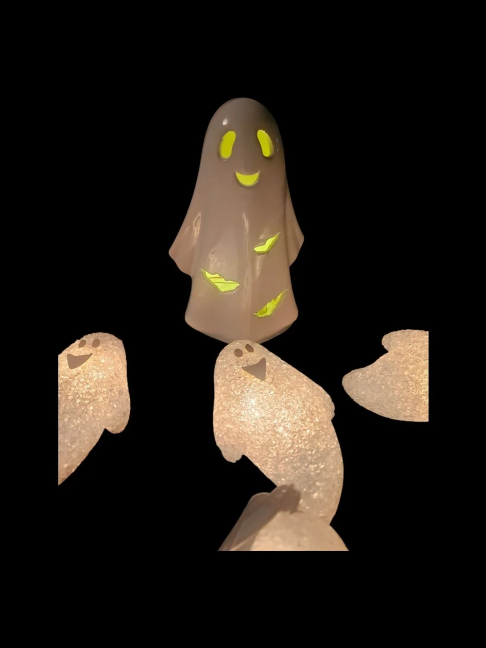 Halloween Popcorn Ghost String Lights & Ceramic Light-Up Ghost Set